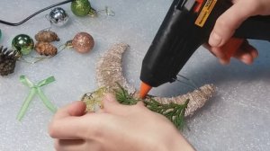 ★ Поделки на новый год своими руками. Как сделать месяц для декора из картона и веревки.