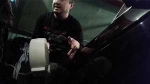 Как убрать вмятину термоклеем и бутылкой