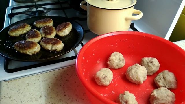 Рыбные котлеты из сайды.