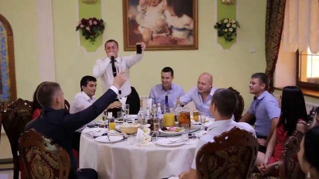 Поздравление на свадьбе от друзей. Давай до свидания!