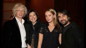 Жена Децла и его сын пропали! Родственники бьют тревогу.