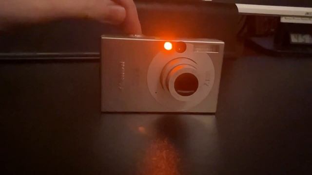 Canon IXUS 70. Flash смотреть онлайн