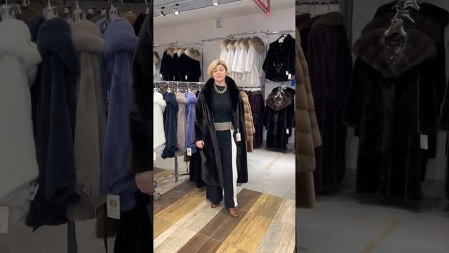 РОСКОШНЫЕ ШУБЫ BLACK GLAMA.Все вопросы в What’sApp:+79122810505 (Ольга) INFO в описании этого видео смотреть онлайн