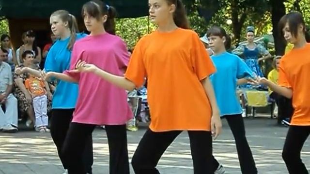 День независимости. Студия "Пируэт" - 1. 24.08.2012.AVI смотреть онлайн