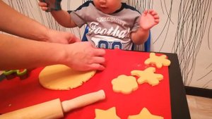 Вкусные печенюшки для деток Малыш готовит печенье