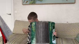 "Как пошли наши подружки". Баян. 1класс.
