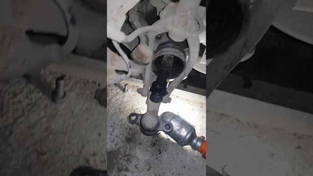 замена пыльника наружного шруса хендай соната4/киа маджентис1 смотреть онлайн