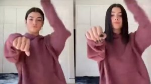 Танцы Чарли Дамелио