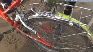 Бүлүүттэн төрүттээх Василий Матвеев Дьокуускайтан велосипедынан 4 күн устата дойдутугар тиийдэ