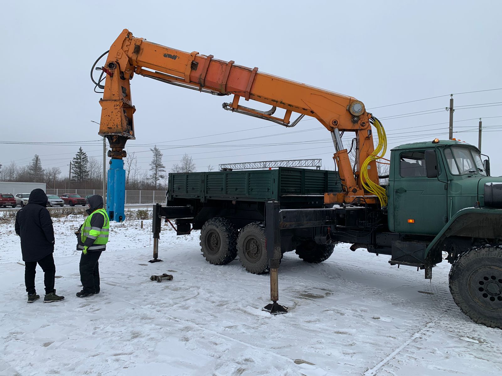 Ямобур, УБМ - 85, Бурение скважин, монтаж винтовых свай
