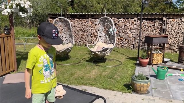 ОСТАВИЛ НАС ОДНИХ НА ДАЧЕ И УЕХАЛ НА РАБОТУ! сделал что планировал! Сюрприз для папы, дорога на дач смотреть онлайн