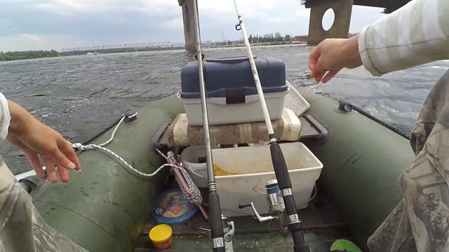 Ловля леща с лодки. Разговор как поймать леща. смотреть онлайн