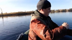 Первые заморозки - у ЩУКИ ЖОР!!! Озеро Поныхарь. Щука на живца!