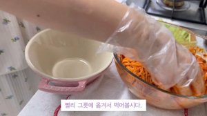 SUB.VLOG|해장인지 술상인지 헷갈리는 저녁밥상.메밀김밥.곤약떡볶이.유부롤.김치비빔국수.파김치전.스테이크 로제리조또 만들어 먹는 신혼부부 일상 브이로그