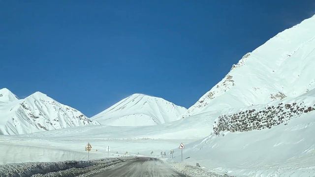 Грузия. Из Батуми в Кисловодск. Верхний Ларс. На границе без очередей. Военно-Грузинская дорога. смотреть онлайн