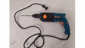 Отзыв от мастера любителя на перфоратор для дачи , дома и квартиры Bort BHD-700-P