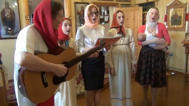 "Под напев молитв пасхальных"