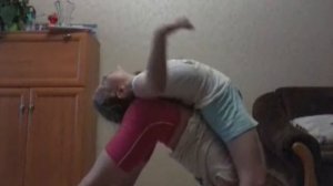 Веселая парная йога с подругой  Наташей!!!:)