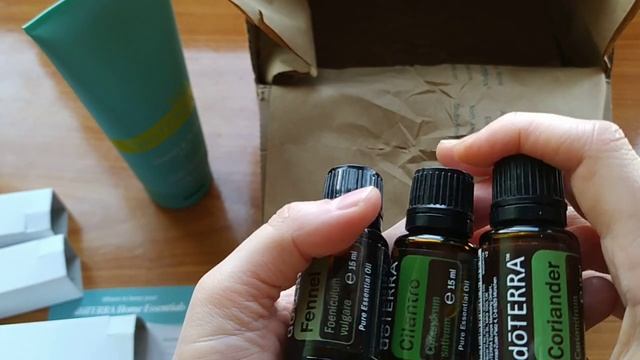 Распаковка посылки Дотерра. Эфирные масла смотреть онлайн