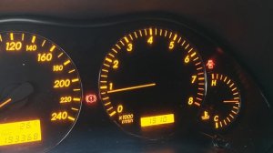 Toyota avensis t25 плавающие обороты