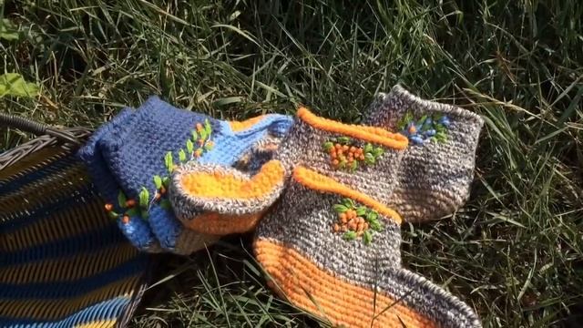 Чуни.Связала 8 пар,осталось только три пары...?? смотреть онлайн