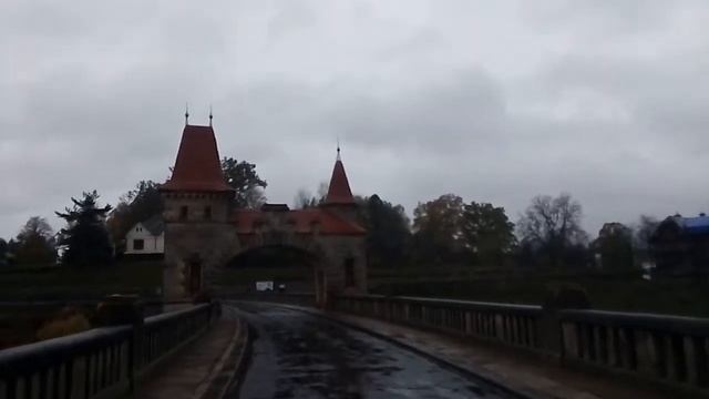 День Чешской Государственности. Плотина в Билэ Тремeшне. смотреть онлайн