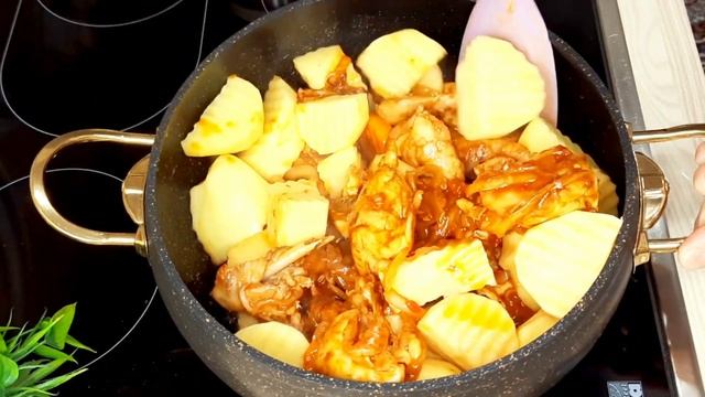 МАЛО КТО ТАК ГОТОВИТ КУРИЦУ! КЛАДЁМ НА РАСКАЛЕНОЕ МАСЛО САХАР! ТЕПЕРЬ ВЫ КАЖДЫЙ ДЕНЬ БУДЕТЕ ГОТОВИТ смотреть онлайн