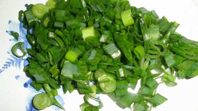 Пекинская капуста со свиной тушенкой