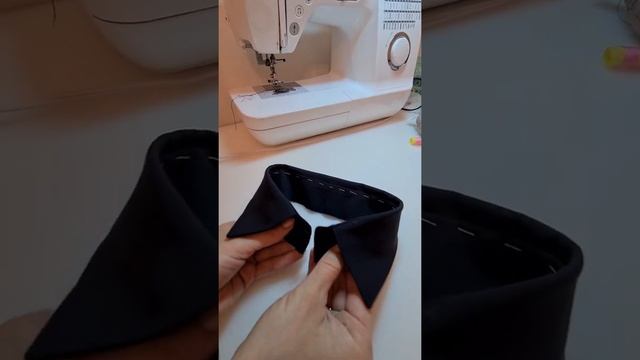 Платье-рубашка с карманами и металлическими пуговицами ▪︎чернильного цвета▪︎из костюмной ткани? смотреть онлайн