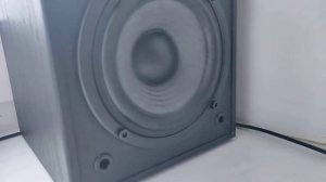Edifier R1100 bass