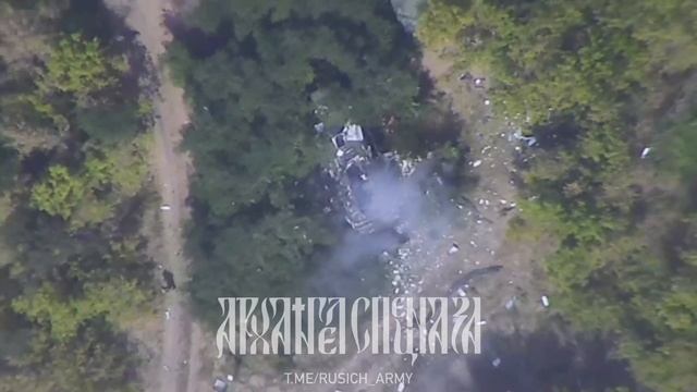 Уничтожение "Ланцетом" КШМ ВСУ/Destruction of the AFU command vehicle by "Lancet" UAV