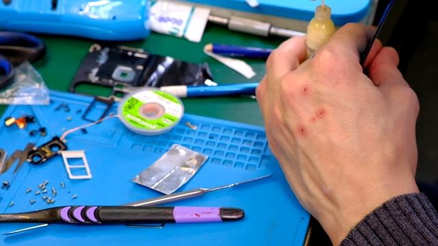 Ремонт AMOLED дисплея / не работает сенсор / на примере Galaxy Note 5 SM-N920C смотреть онлайн