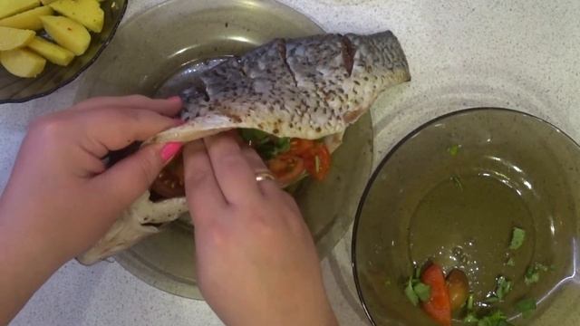 ? Карп фаршированный овощами/ Готовим карпа в духовке