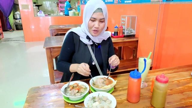 BAKSO TERLEGEND SETENGAH ABAD‼️DARI HARGA 150 PERAK‼️YANG BELI FULL KAYAK KE ACARA KONDANGAN‼️ смотреть онлайн