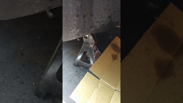 1999 CROWN VICTORIA LOWER CONTROL ARM REPLACEMENT PART 1 смотреть онлайн