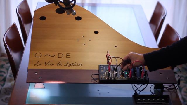 Table for two - Onde+0Coast - various audio source recordings смотреть онлайн