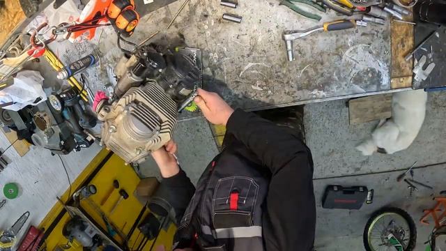 Ремонт мотоцикла RegulmotoZR. Замена сайлентблоков двигателя 172 FMM