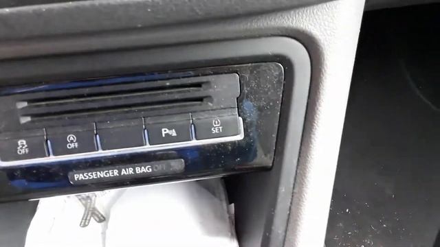 2014 Volkswagen Sharan TDI SE startup, engine and in-depth tour смотреть онлайн