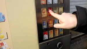 Автомат по продаже сигарет