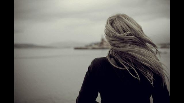 "Я свою боль и страх в одеяло из рифм пеленаю" смотреть онлайн