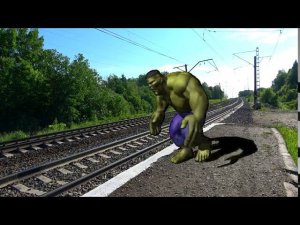 Халк мешает смотреть поезда!!!