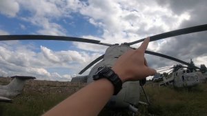 Заброшенная военная техника. Как ржавеет стоянка списанных самолетов и вертолетов, машин