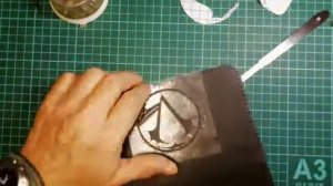 Простой рисунок на коже. Техника нанесения фольги.