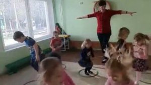 Подвижная игра для детей младшего и среднего дошкольного возраста.