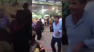 Лакский танец с приседаниями