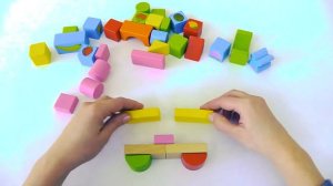 Bright wooden blocks for toddlers with fruits. Building kit. Деревянные кубики