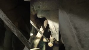 Шкода Октавия А5 как определить состояние рулевой тяги , и стойки стабилизатора .