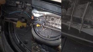 Не горят верхние фонари Audi Q7