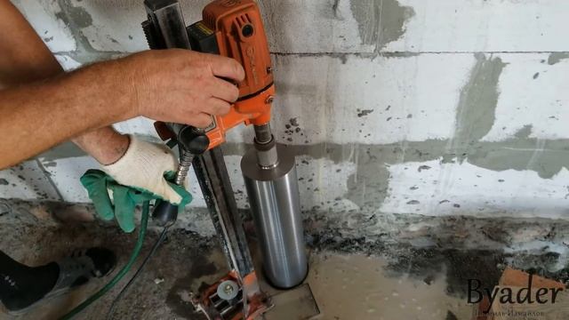 Алмазное бурение пустотной плиты перекрытия.