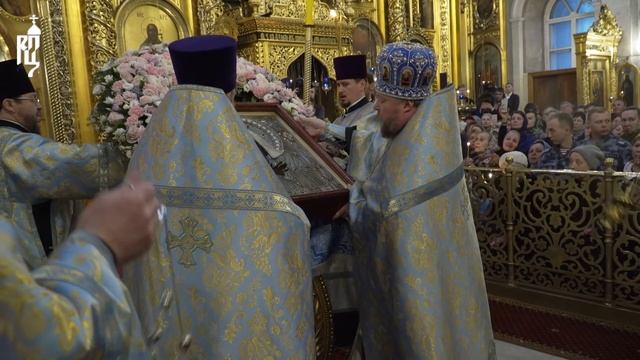 Святейший Патриарх совершил утреню с чтением Акафиста Пресвятой Богородице в Богоявленском соборе смотреть онлайн